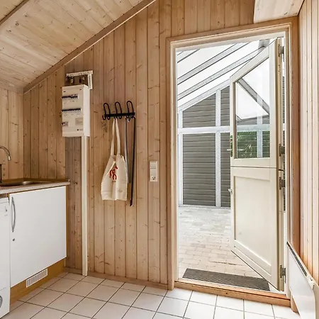 3 Bedroom Stunning In *